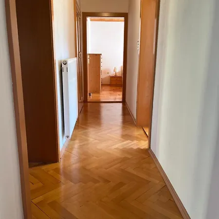 Alpenblick Apartment *